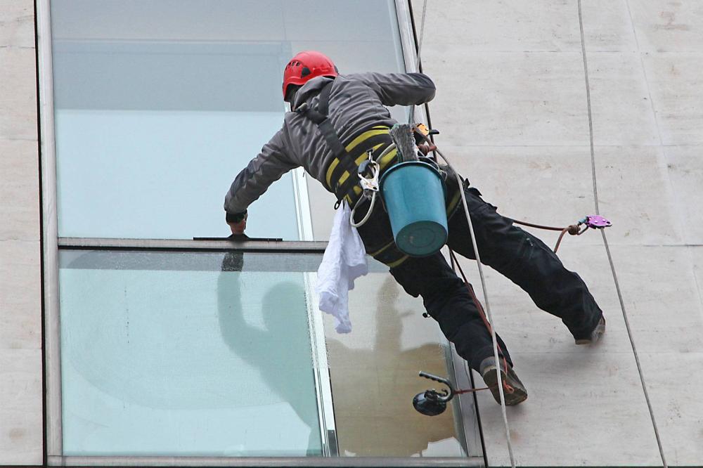 au lavage de vitres